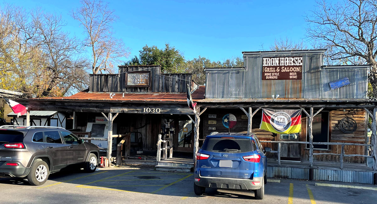 Award-Winning Mixology & Texas Flavor at Iron Horse Bar & Grill